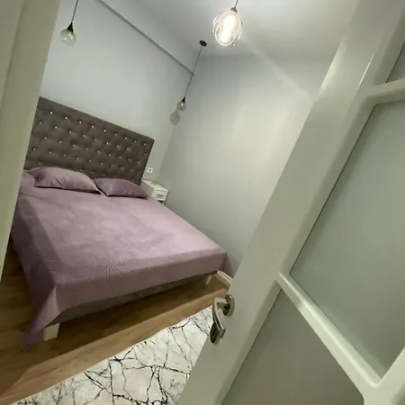One Bedroom View *