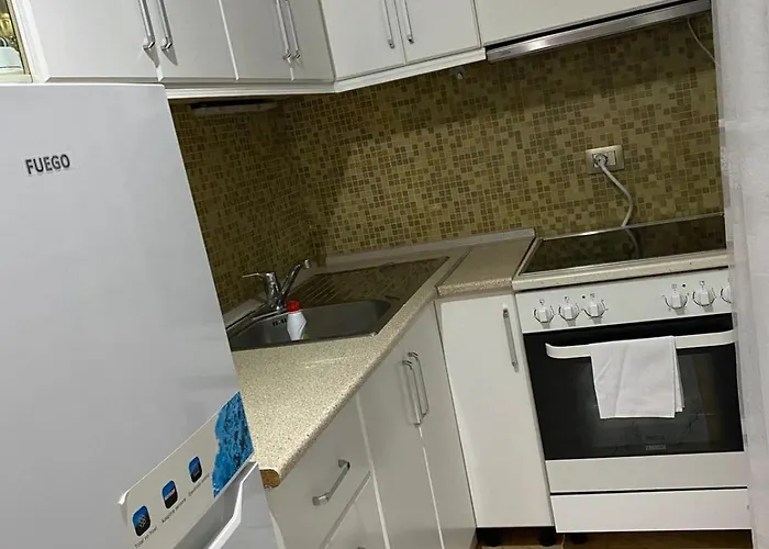 One Bedroom View * Поградец