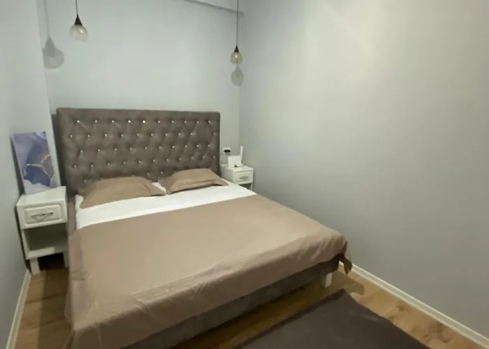 One Bedroom View Апартаменты